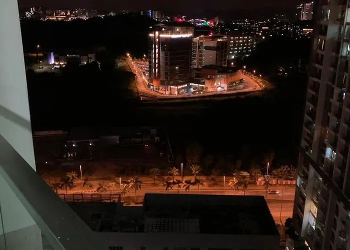 Apex Tower Cybersquare Cyberjaya High Speed Wifi & Free Parking By Nsb