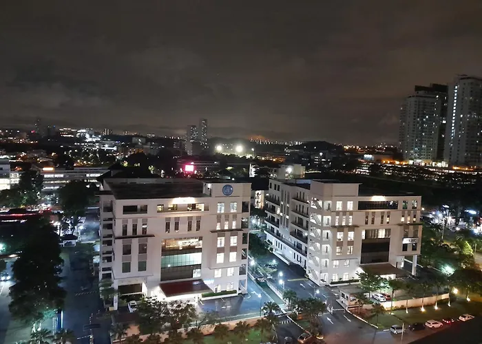 Apex Tower Cybersquare Cyberjaya High Speed Wifi & Free Parking By Nsb